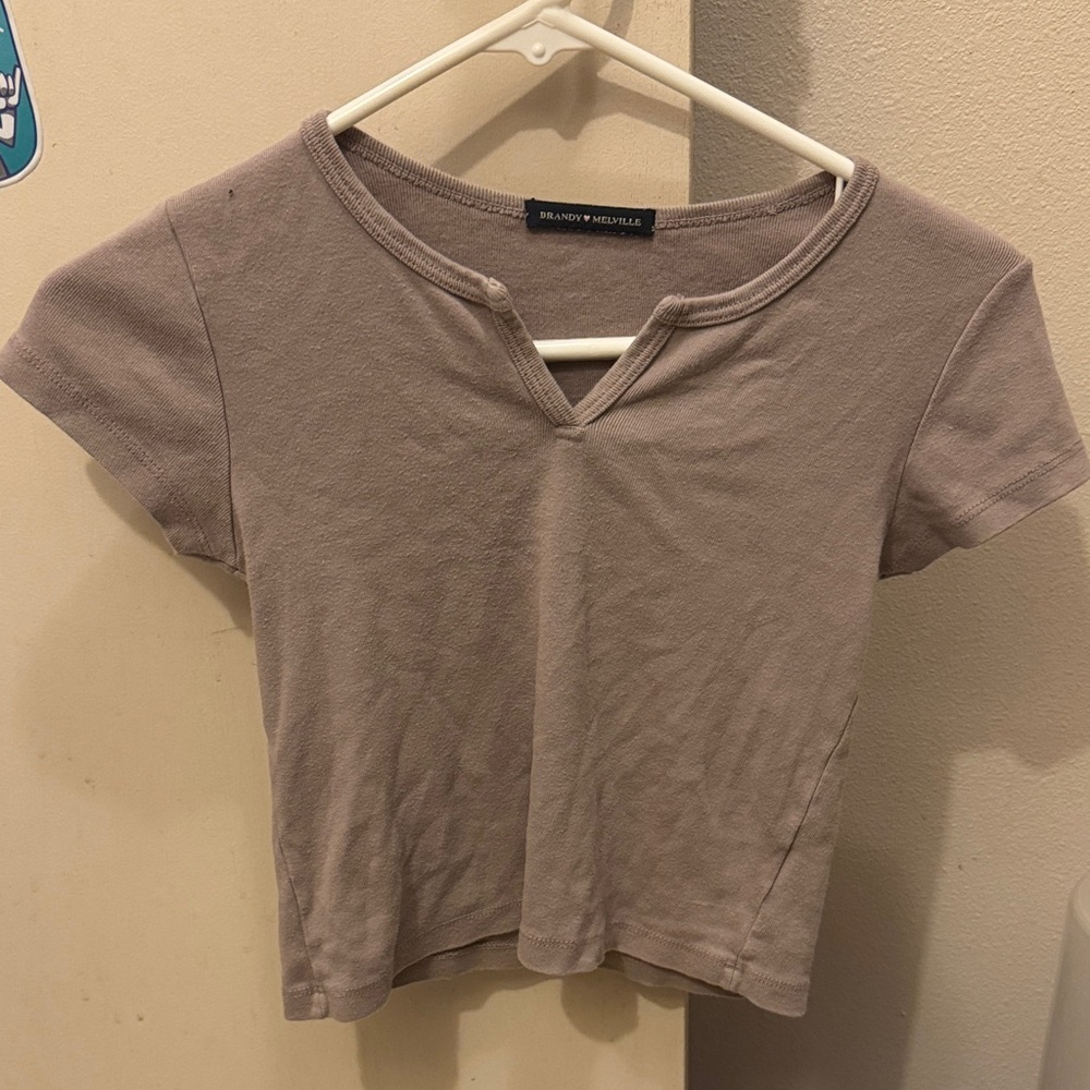 Brandy Melville Short Sleeve Tee